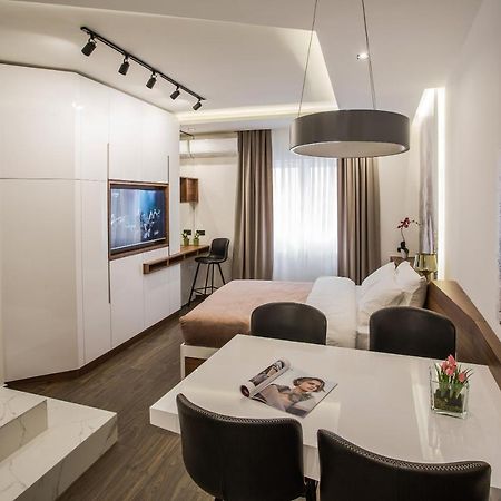 Sacher Apartments Ni Exteriér fotografie